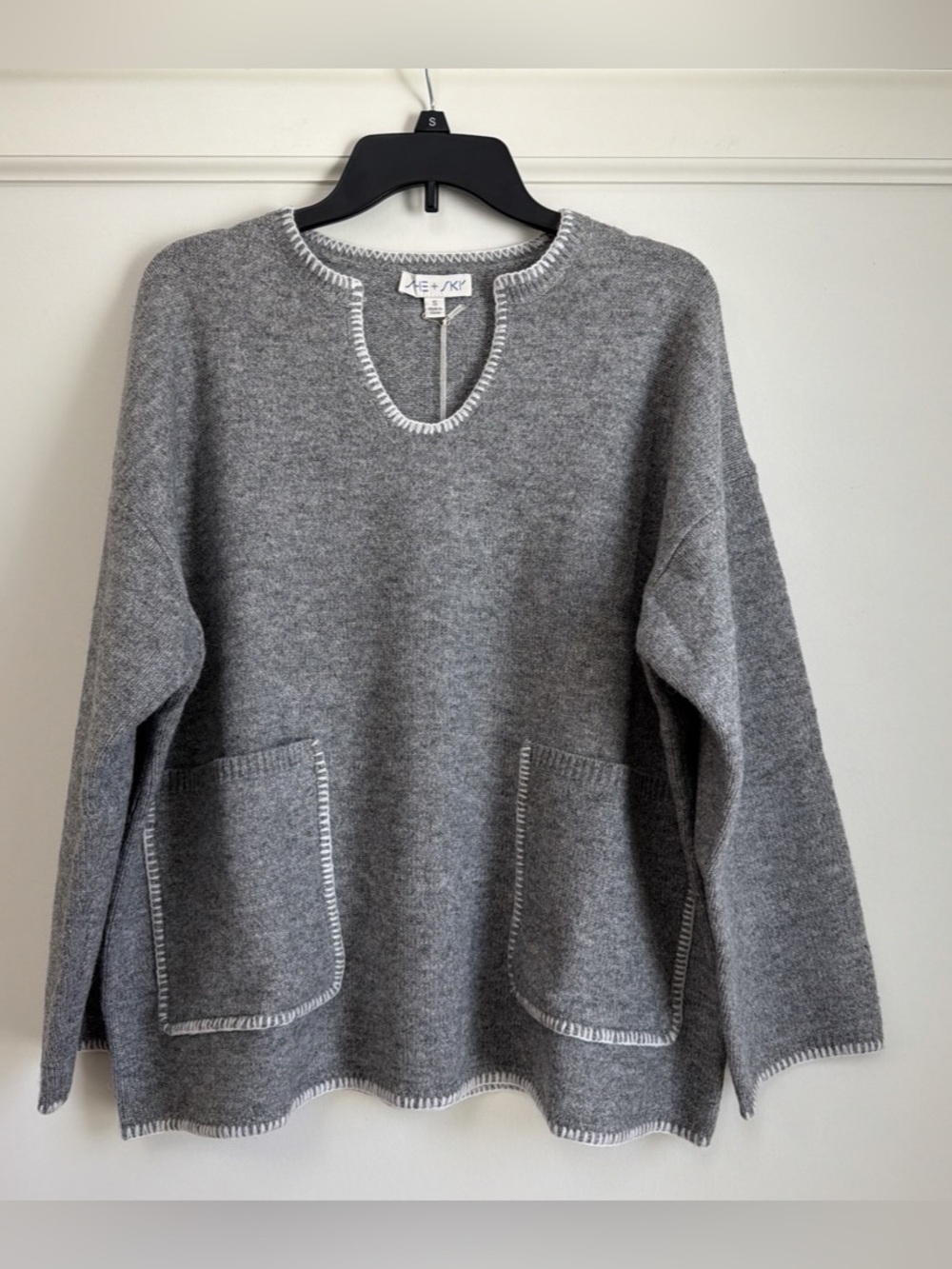 She & Sky Heather Grey Knit Sweater White Blanket Stitch Trim Patch Pockets NWT